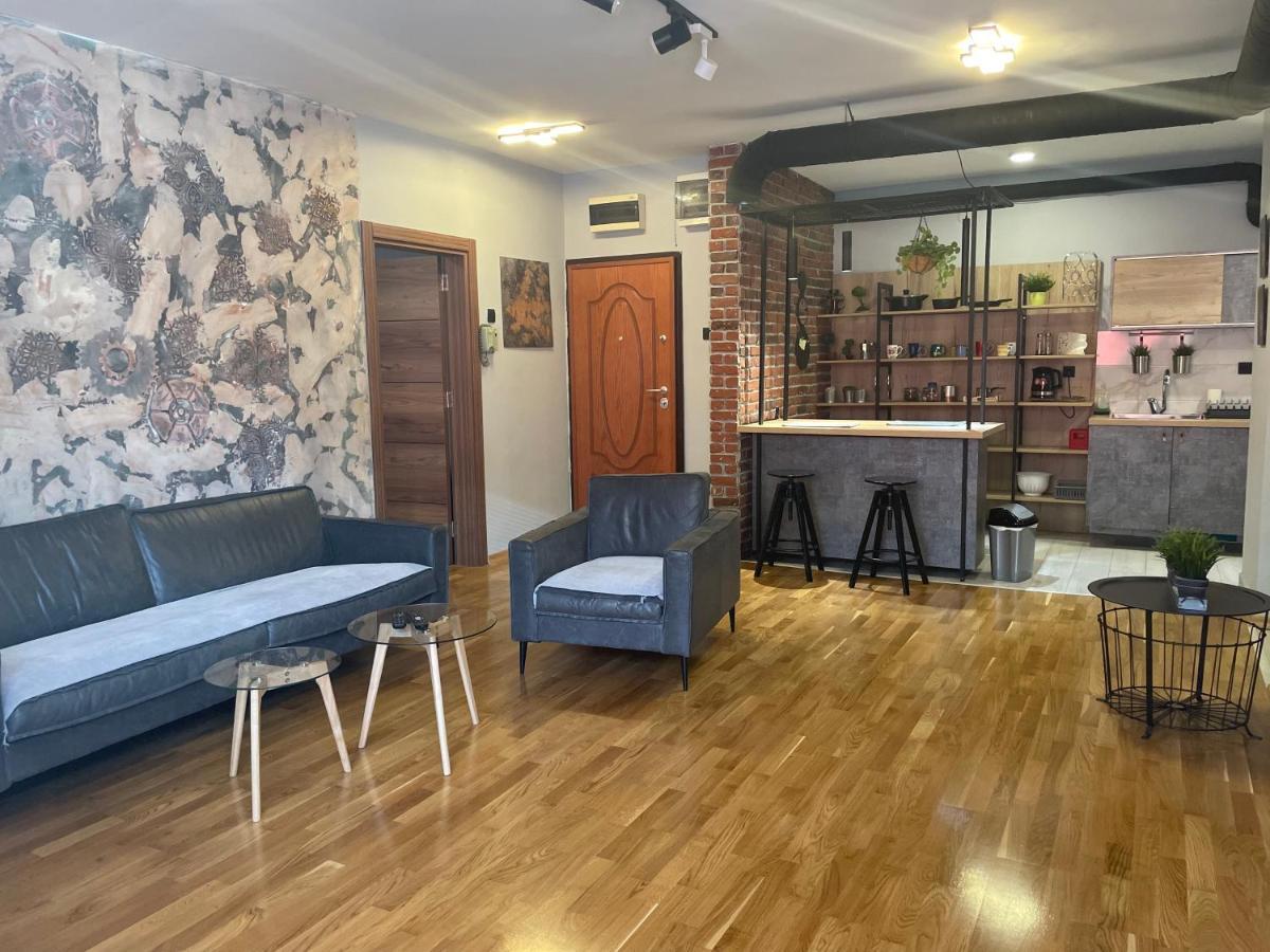 Industrial Magic On Pedestian Zone Apartment Skopje Exterior photo